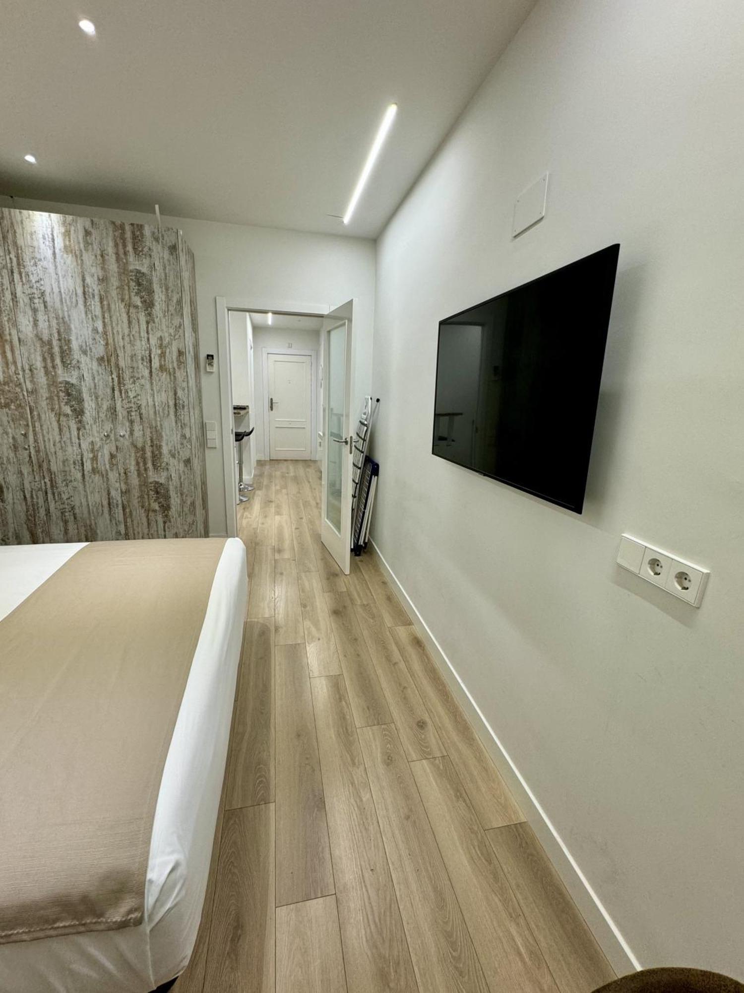Apartamentos Apolo Μαδρίτη Εξωτερικό φωτογραφία