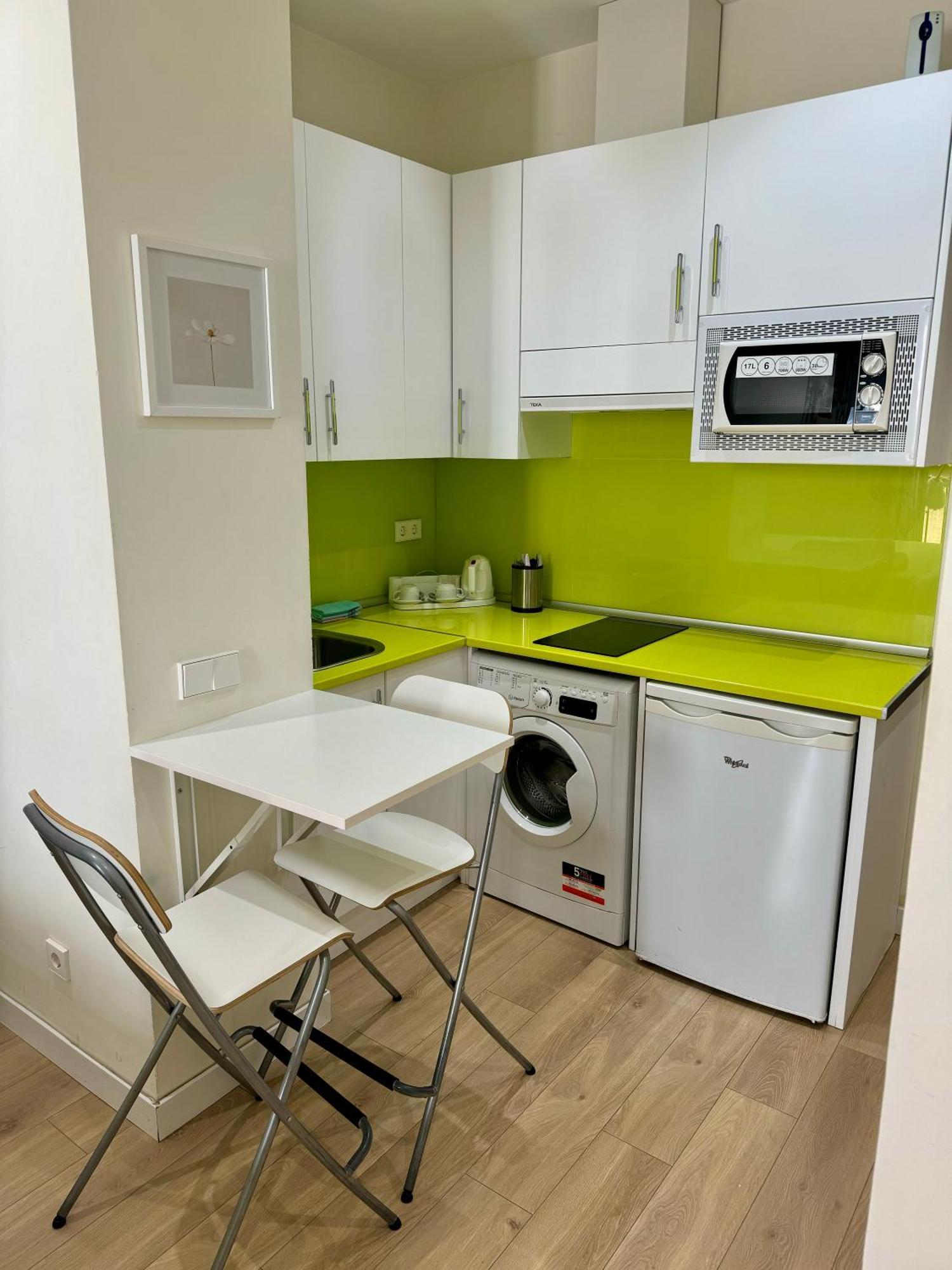 Apartamentos Apolo Μαδρίτη Εξωτερικό φωτογραφία