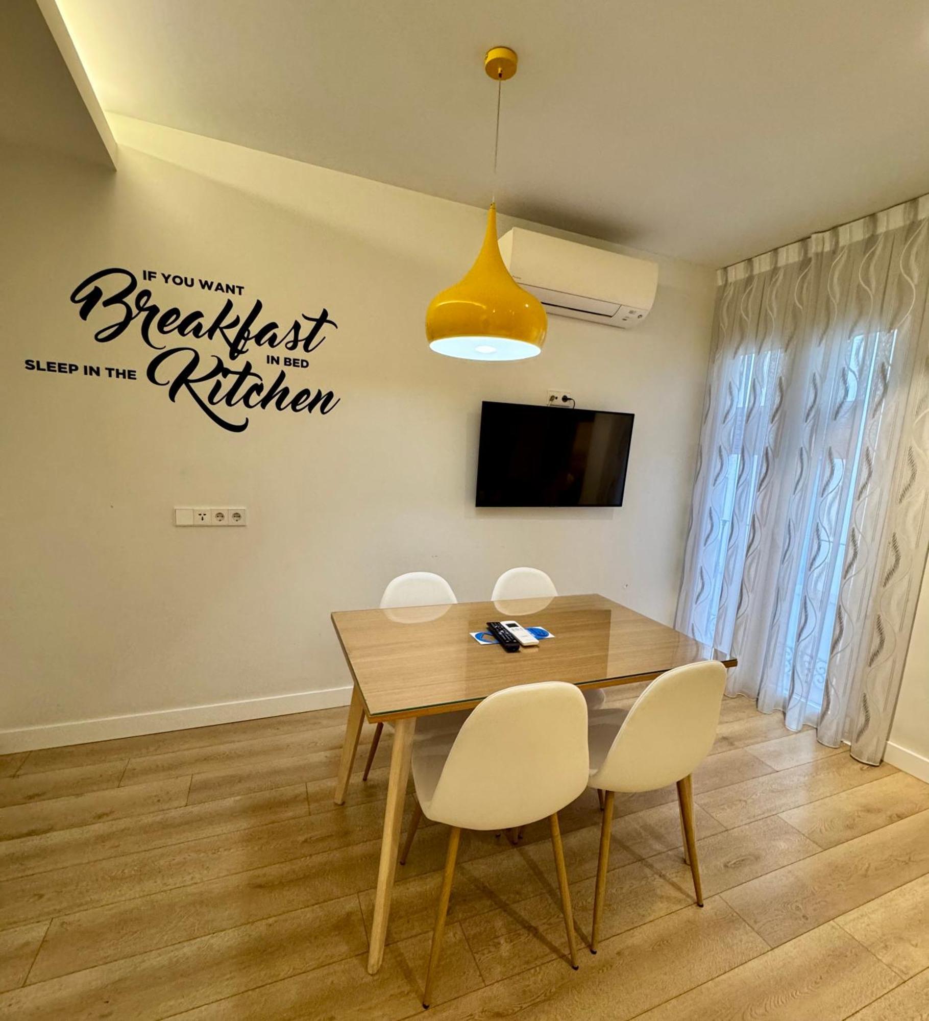Apartamentos Apolo Μαδρίτη Εξωτερικό φωτογραφία