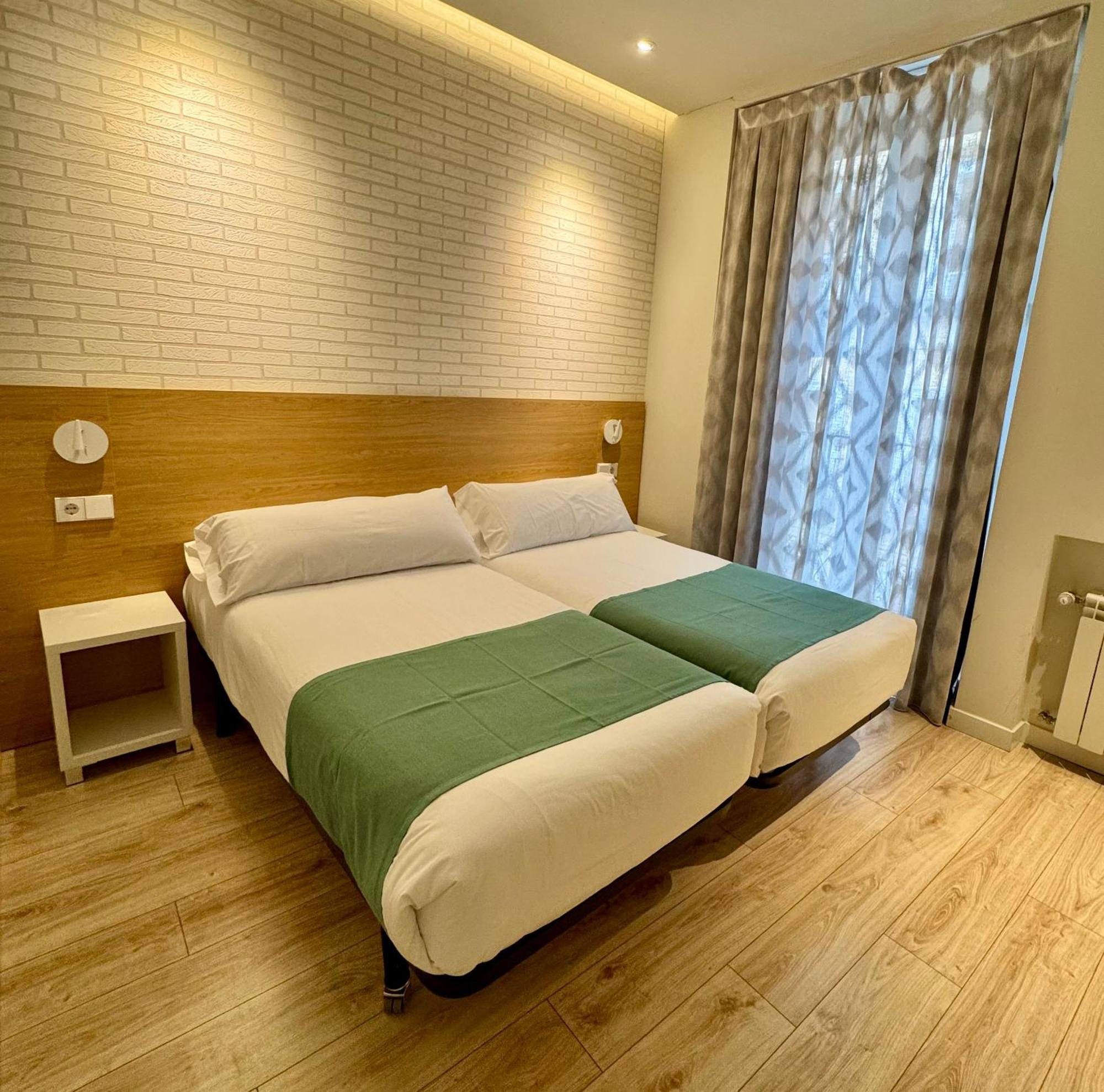 Apartamentos Apolo Μαδρίτη Εξωτερικό φωτογραφία