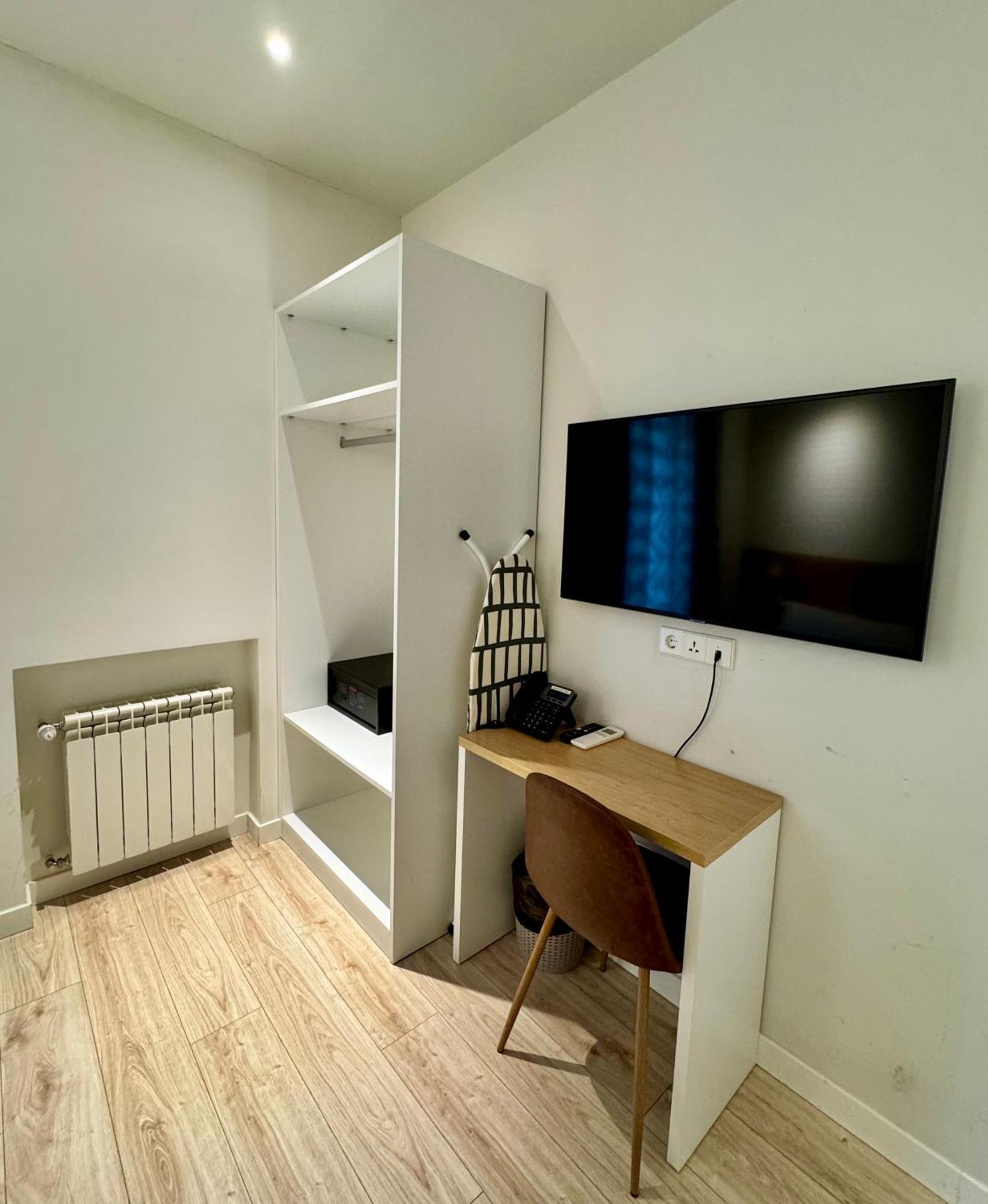 Apartamentos Apolo Μαδρίτη Εξωτερικό φωτογραφία
