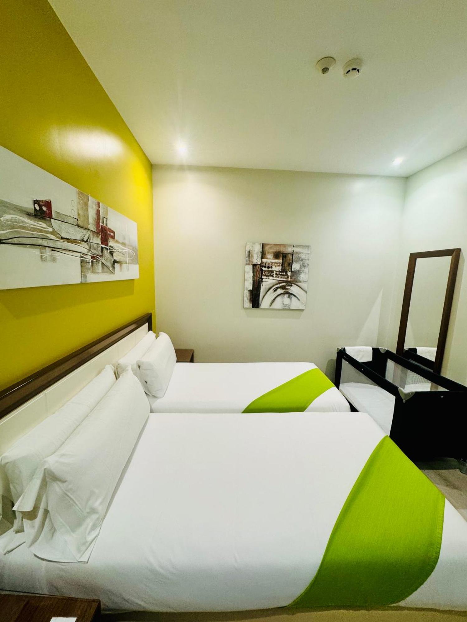 Apartamentos Apolo Μαδρίτη Εξωτερικό φωτογραφία
