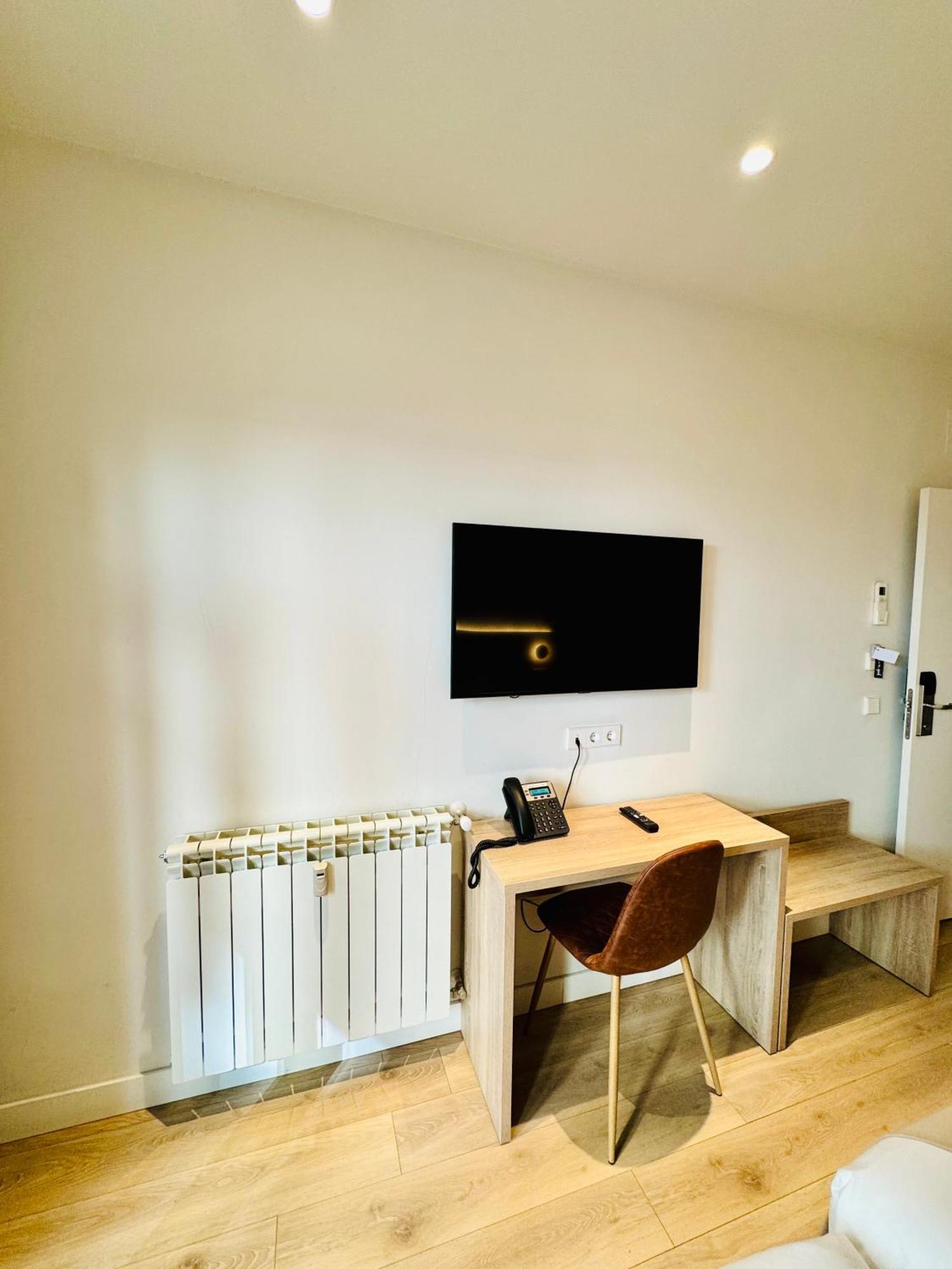 Apartamentos Apolo Μαδρίτη Εξωτερικό φωτογραφία