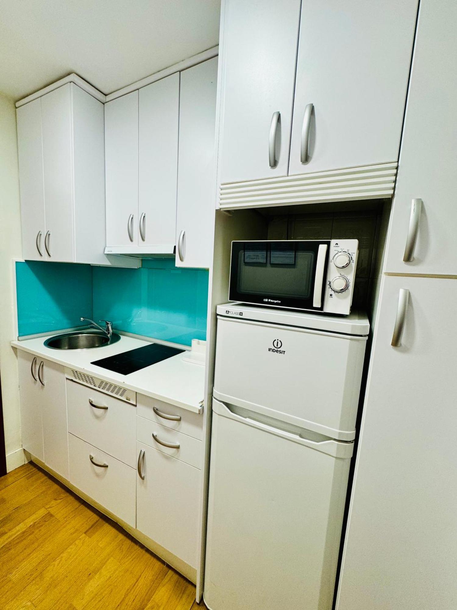 Apartamentos Apolo Μαδρίτη Εξωτερικό φωτογραφία