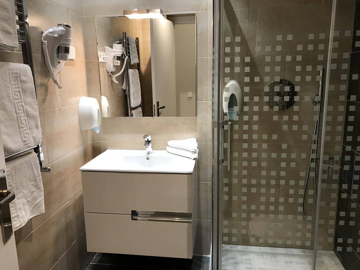 Apartamentos Apolo Μαδρίτη Εξωτερικό φωτογραφία
