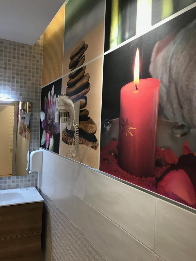 Apartamentos Apolo Μαδρίτη Εξωτερικό φωτογραφία